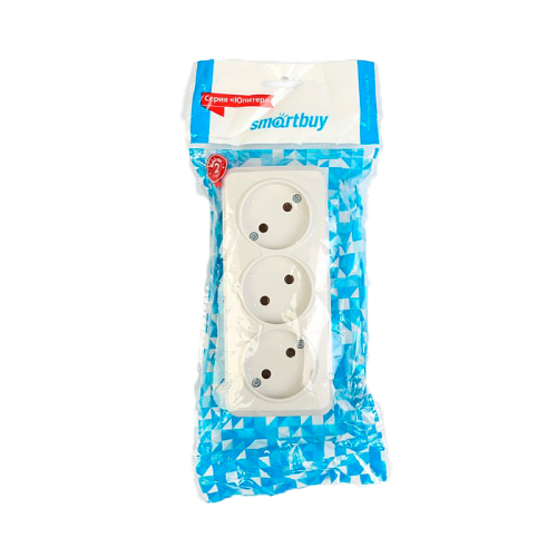 Розетка 3-местная 10А без заземления белая 