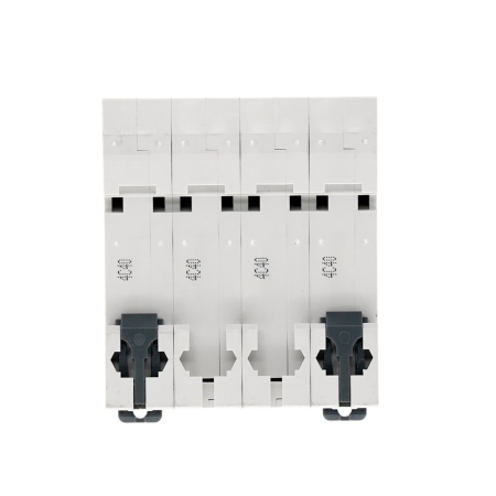 Автоматический выключатель 4п 40А С 4.5kA Systeme Electric C9F34440 City9 Set